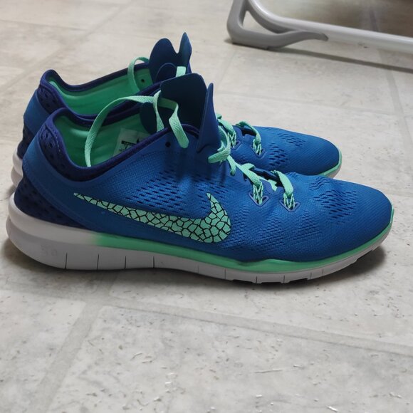 NIKE FREE 5.0 WOMEN SNEAKERS BLUE SIZE US. 9 PRE-OWNED - Picture 2 of 11